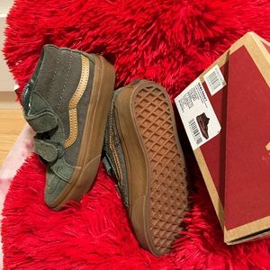 Kids Sk8-Mid Reissue V Shoe